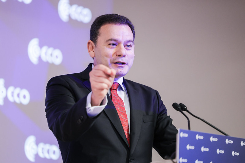 Luís Montenegro, líder da Aliança Democrática, na Conferência do Jornal ECO